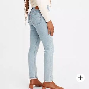 Levi’s 501 Light Wash Skinny Jeans